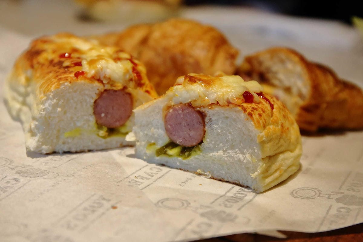 【食。台北】YOLO’s Cafe 合江店〜喝個咖啡吧！融合了運動吧與時下流行的文青咖啡館(寵物友善餐廳)