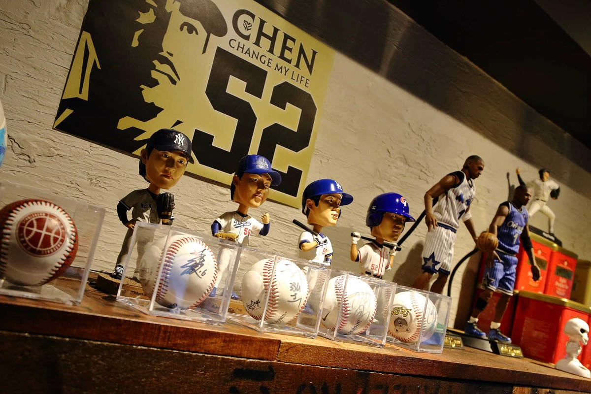 【食。台北】YOLO’s Cafe 合江店〜喝個咖啡吧！融合了運動吧與時下流行的文青咖啡館(寵物友善餐廳)