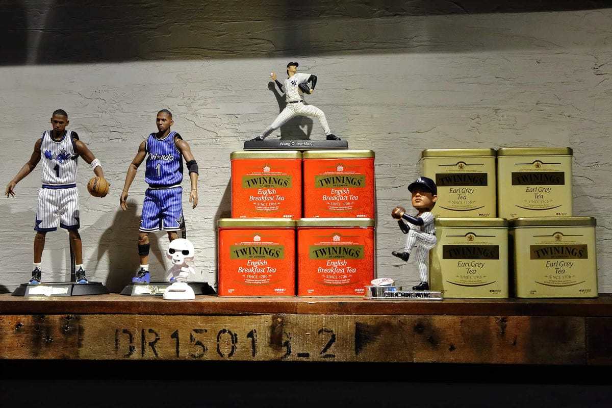 【食。台北】YOLO’s Cafe 合江店〜喝個咖啡吧！融合了運動吧與時下流行的文青咖啡館(寵物友善餐廳)