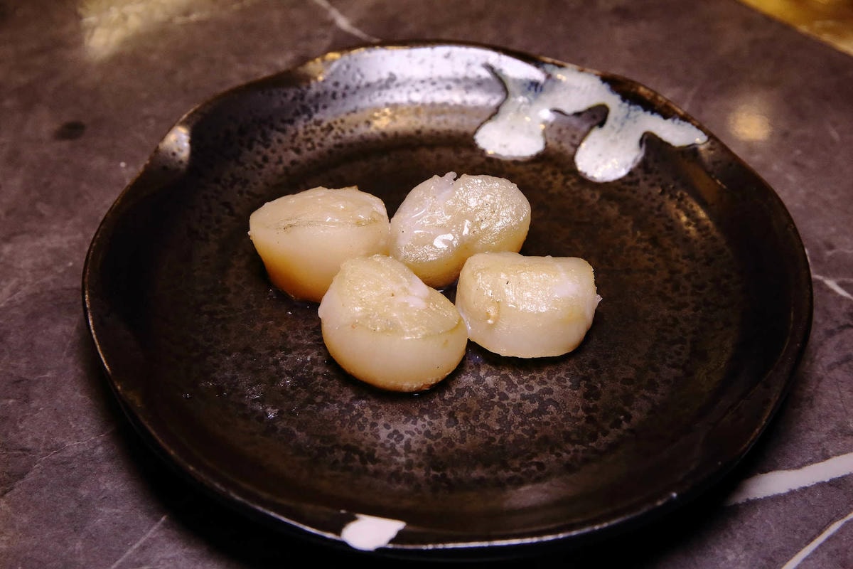 【食。板橋】原月日式頂級帝王蟹燒烤吃到飽〜板橋吃到飽。專人桌邊服務,高檔食材就是要讓你飽到吃不下!