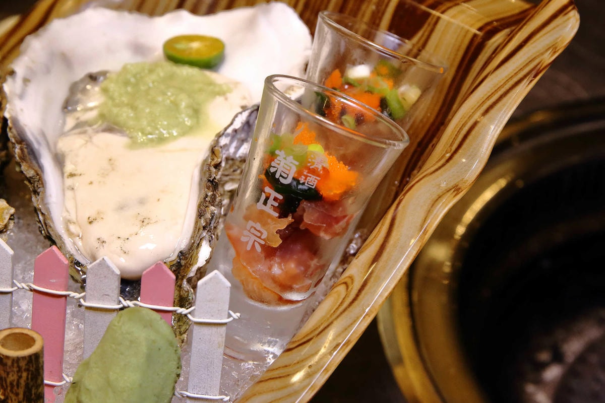 【食。板橋】原月日式頂級帝王蟹燒烤吃到飽〜板橋吃到飽。專人桌邊服務,高檔食材就是要讓你飽到吃不下!