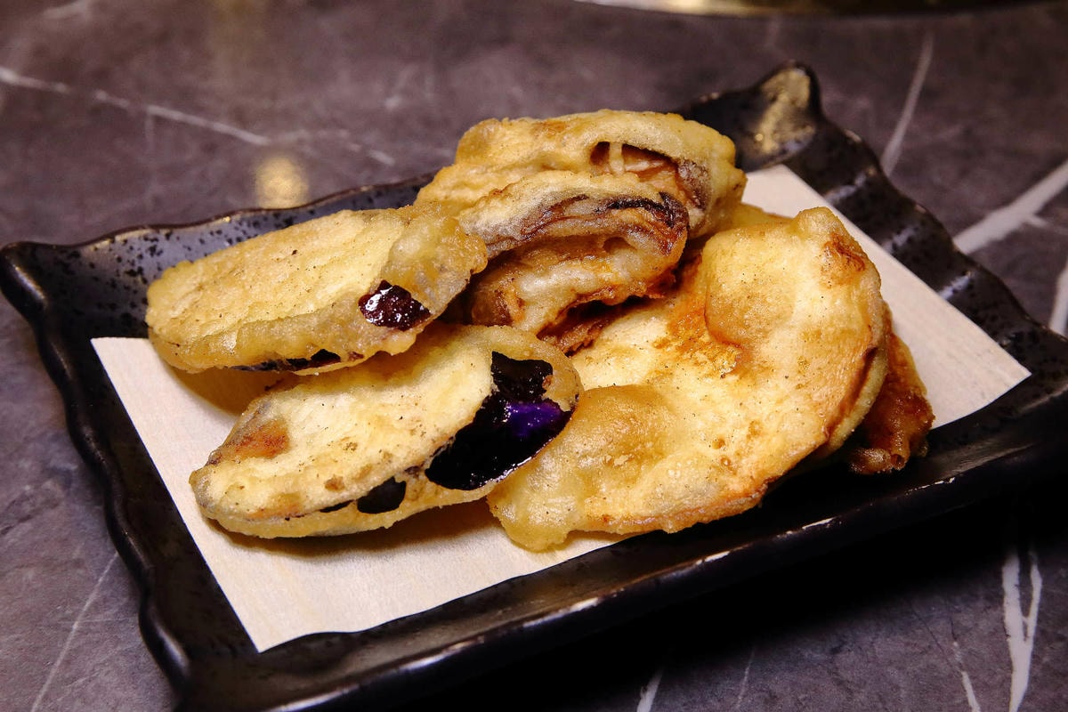 【食。板橋】原月日式頂級帝王蟹燒烤吃到飽〜板橋吃到飽。專人桌邊服務,高檔食材就是要讓你飽到吃不下!