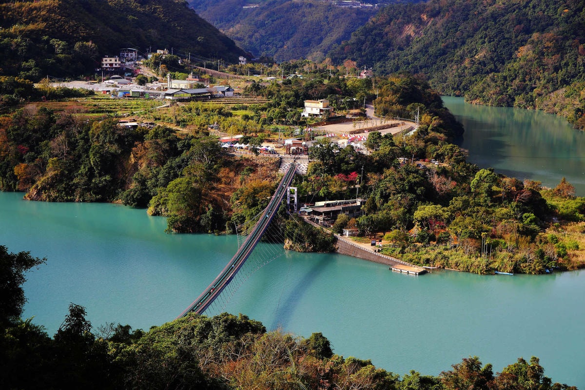 【遊。桃園】新溪口吊橋〜桃園新景點!全台最長吊橋,一個風景絕美,但耐力體力大考驗
