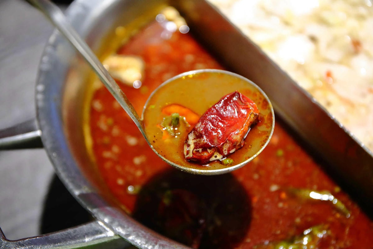 【食。台北】青花驕 麻辣鍋〜王品集團推出新品牌!麻辣鍋專賣店,獨特青花椒辣、香、麻,台北捷運中山站聚餐、約會火鍋首選