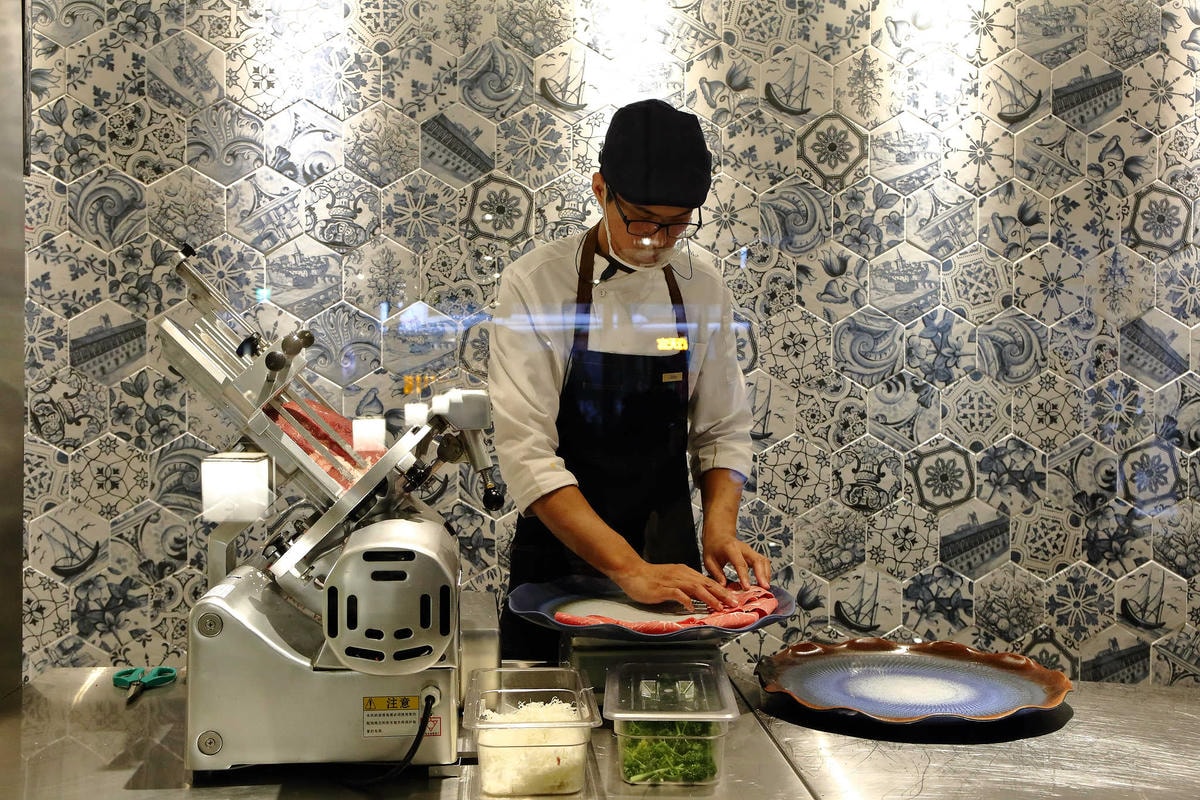 【食。台北】青花驕 麻辣鍋〜王品集團推出新品牌!麻辣鍋專賣店,獨特青花椒辣、香、麻,台北捷運中山站聚餐、約會火鍋首選