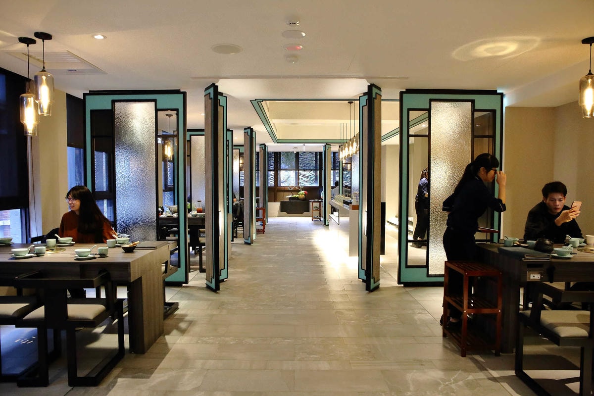 【食。台北】青花驕 麻辣鍋〜王品集團推出新品牌!麻辣鍋專賣店,獨特青花椒辣、香、麻,台北捷運中山站聚餐、約會火鍋首選