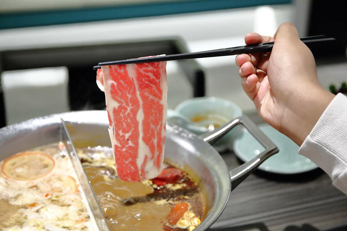 【食。台北】青花驕 麻辣鍋〜王品集團推出新品牌!麻辣鍋專賣店,獨特青花椒辣、香、麻,台北捷運中山站聚餐、約會火鍋首選