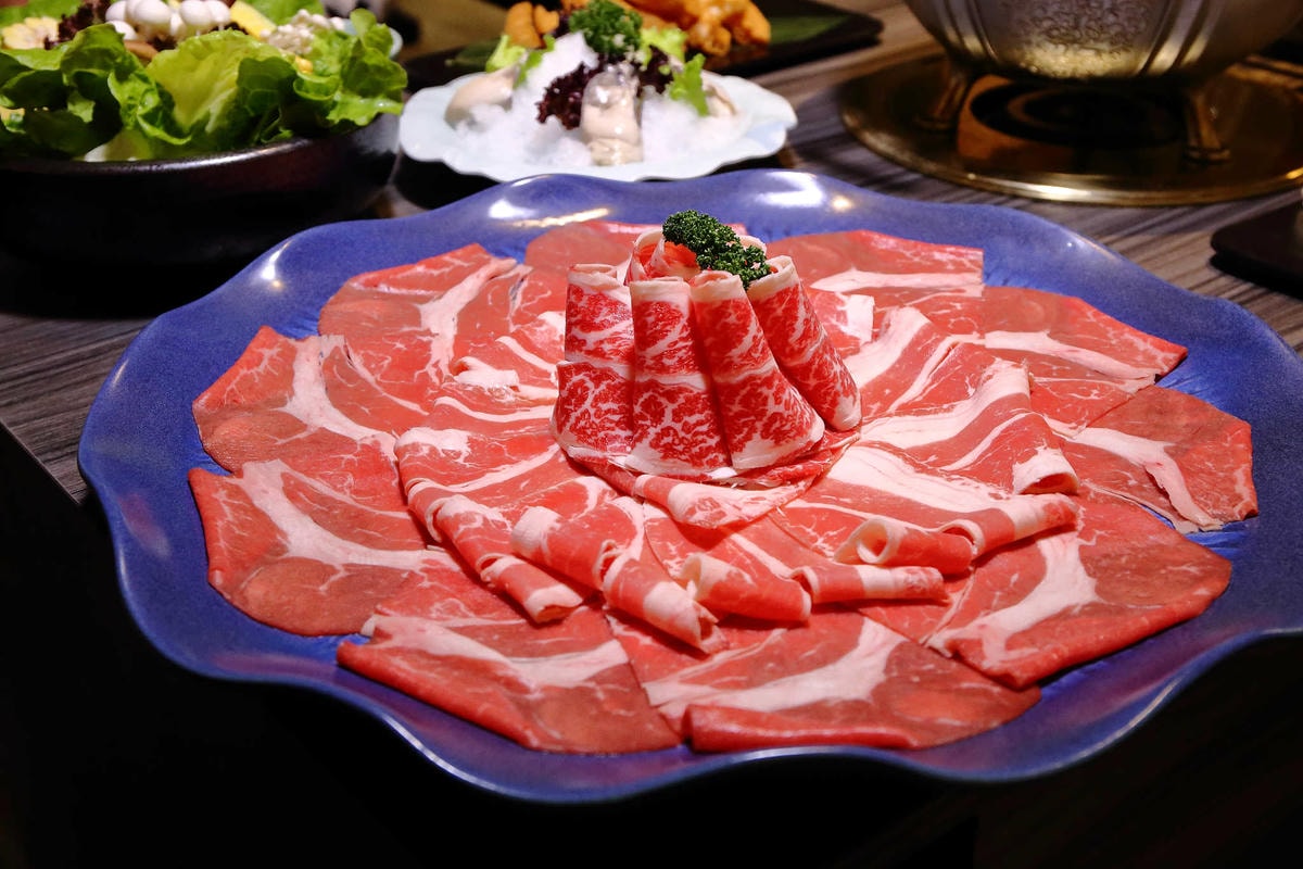 【食。台北】青花驕 麻辣鍋〜王品集團推出新品牌!麻辣鍋專賣店,獨特青花椒辣、香、麻,台北捷運中山站聚餐、約會火鍋首選