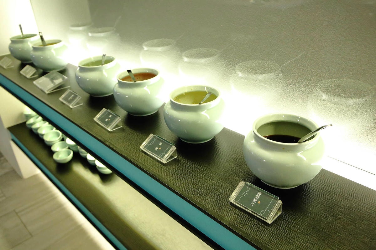 【食。台北】青花驕 麻辣鍋〜王品集團推出新品牌!麻辣鍋專賣店,獨特青花椒辣、香、麻,台北捷運中山站聚餐、約會火鍋首選