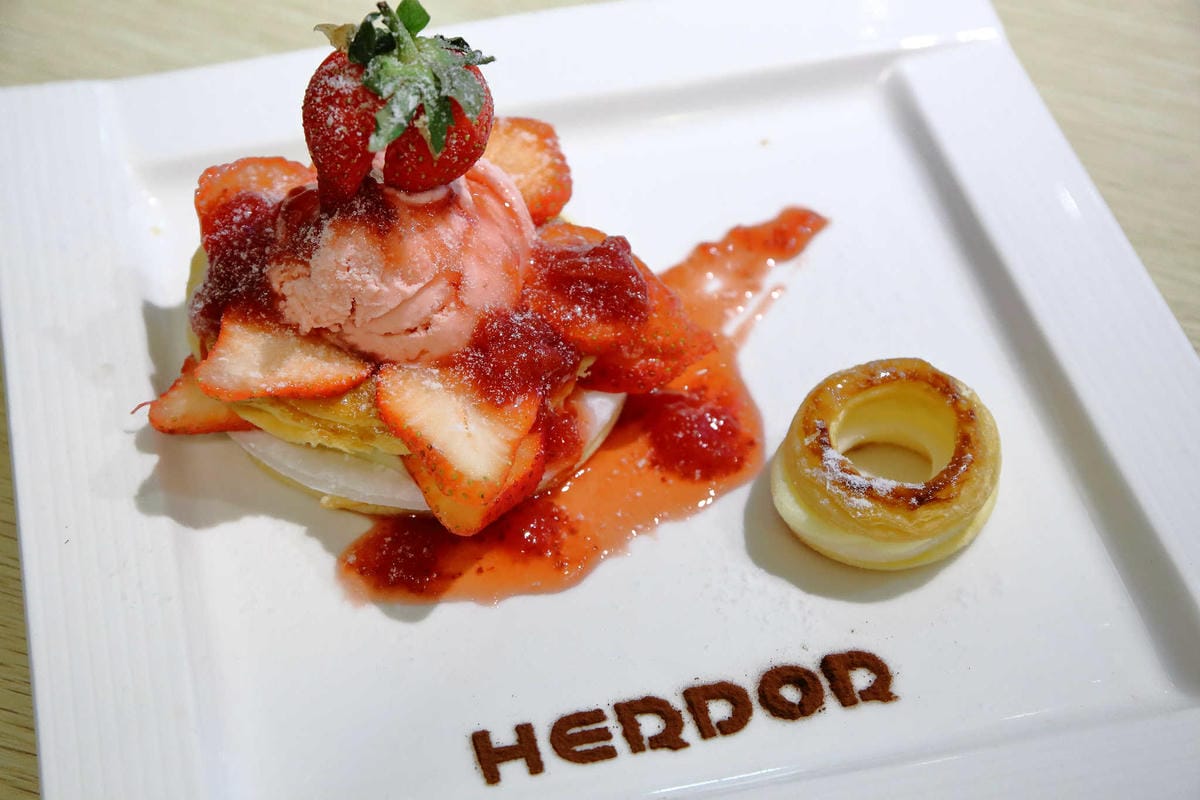 【食。板橋】禾 多 靜巷 – Herdor Near〜板橋早午餐推薦。隱藏巷弄內的低調早午餐咖啡廳，繽紛花牆、3D彩繪超好拍！