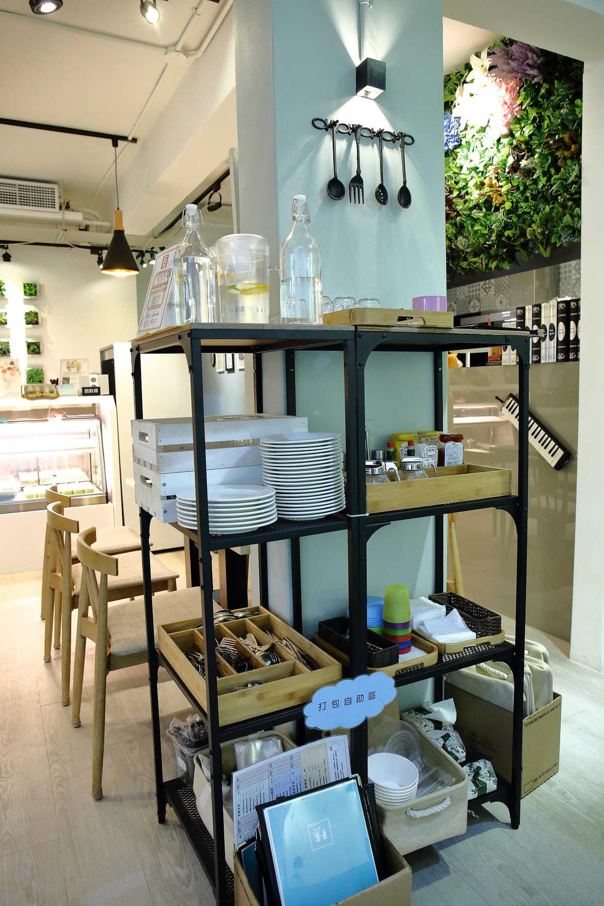 【食。板橋】禾 多 靜巷 – Herdor Near〜板橋早午餐推薦。隱藏巷弄內的低調早午餐咖啡廳，繽紛花牆、3D彩繪超好拍！