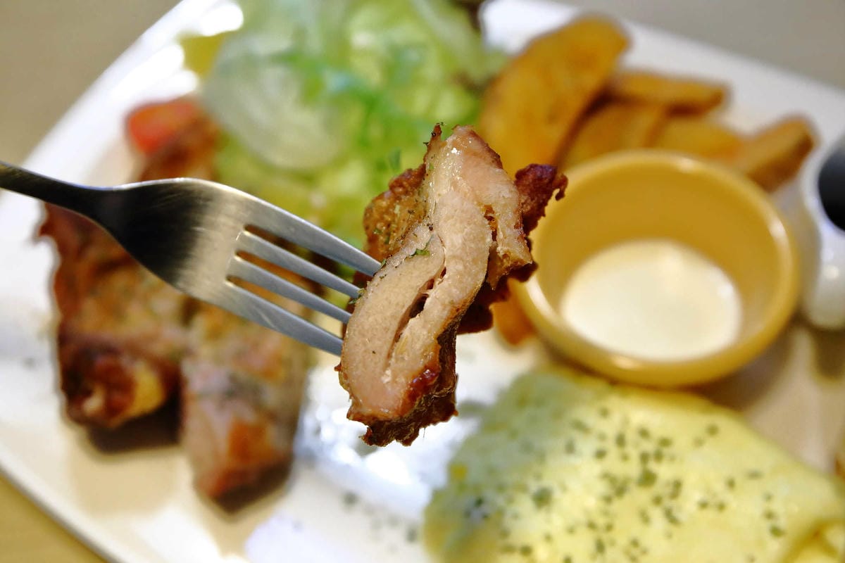 【食。板橋】禾 多 靜巷 – Herdor Near〜板橋早午餐推薦。隱藏巷弄內的低調早午餐咖啡廳，繽紛花牆、3D彩繪超好拍！