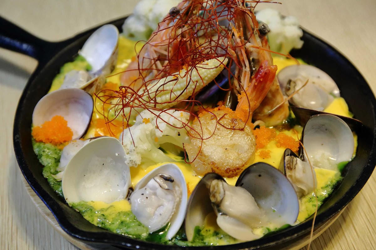 【食。板橋】禾 多 靜巷 – Herdor Near〜板橋早午餐推薦。隱藏巷弄內的低調早午餐咖啡廳，繽紛花牆、3D彩繪超好拍！