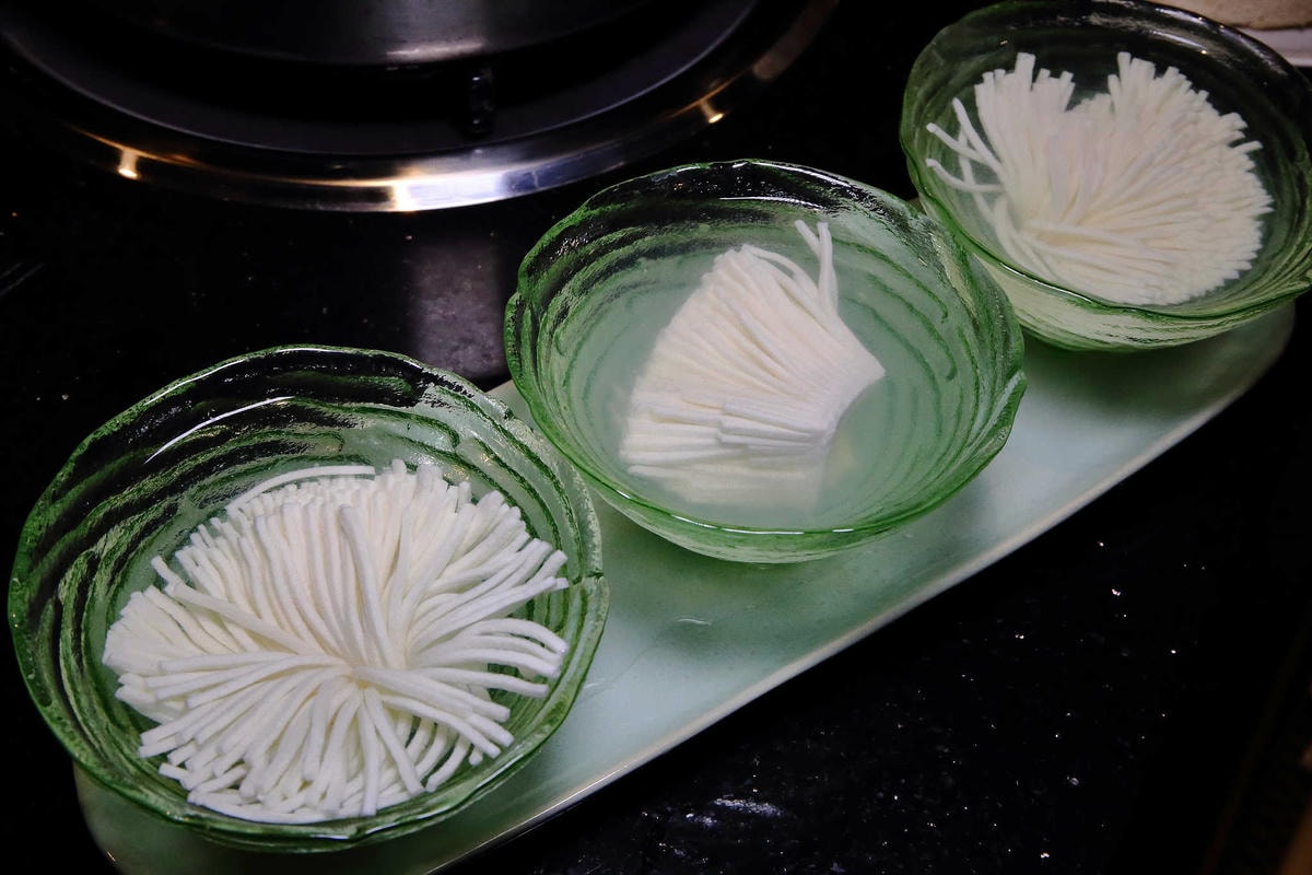 【食。台北】泰滾泰式火鍋〜東區火鍋新開幕。在都市叢林吃泰式火鍋?蹦出新滋味火鍋誕生!