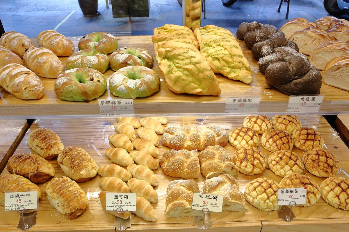 【食。中和】洪師傅烘培坊〜麵包綿軟、不乾硬,純手工製作,超級保水湯種口感,一吃就愛上!