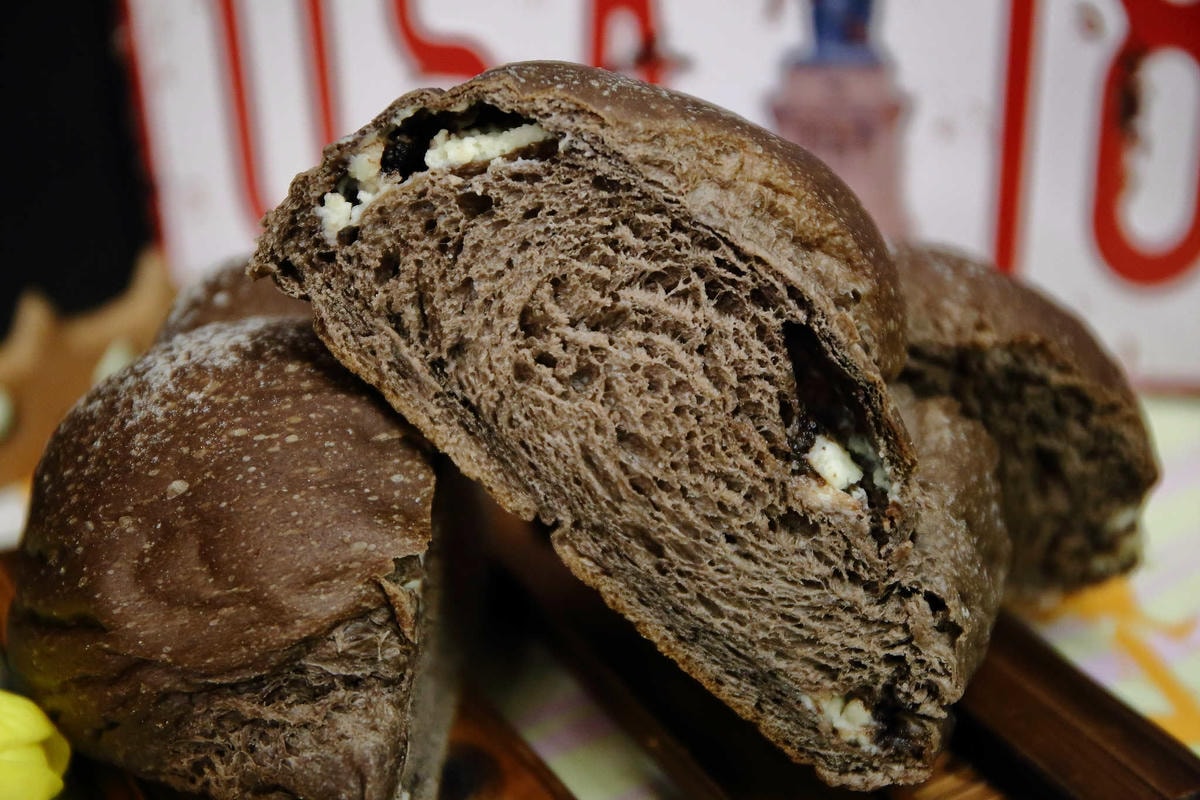 【食。中和】洪師傅烘培坊〜麵包綿軟、不乾硬,純手工製作,超級保水湯種口感,一吃就愛上!