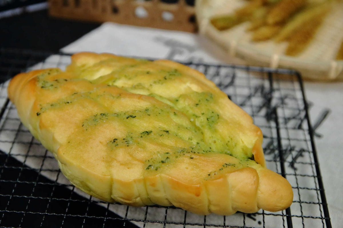 【食。中和】洪師傅烘培坊〜麵包綿軟、不乾硬,純手工製作,超級保水湯種口感,一吃就愛上!