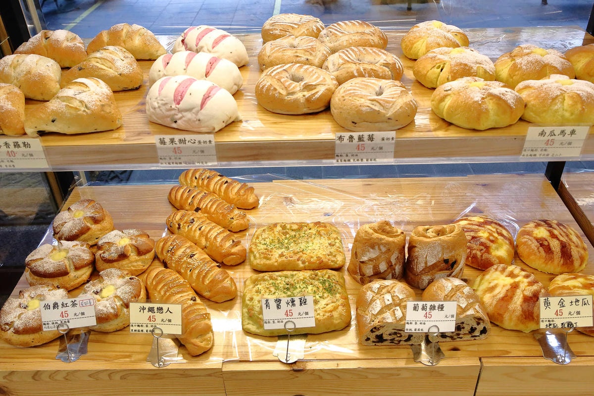 【食。中和】洪師傅烘培坊〜麵包綿軟、不乾硬,純手工製作,超級保水湯種口感,一吃就愛上!