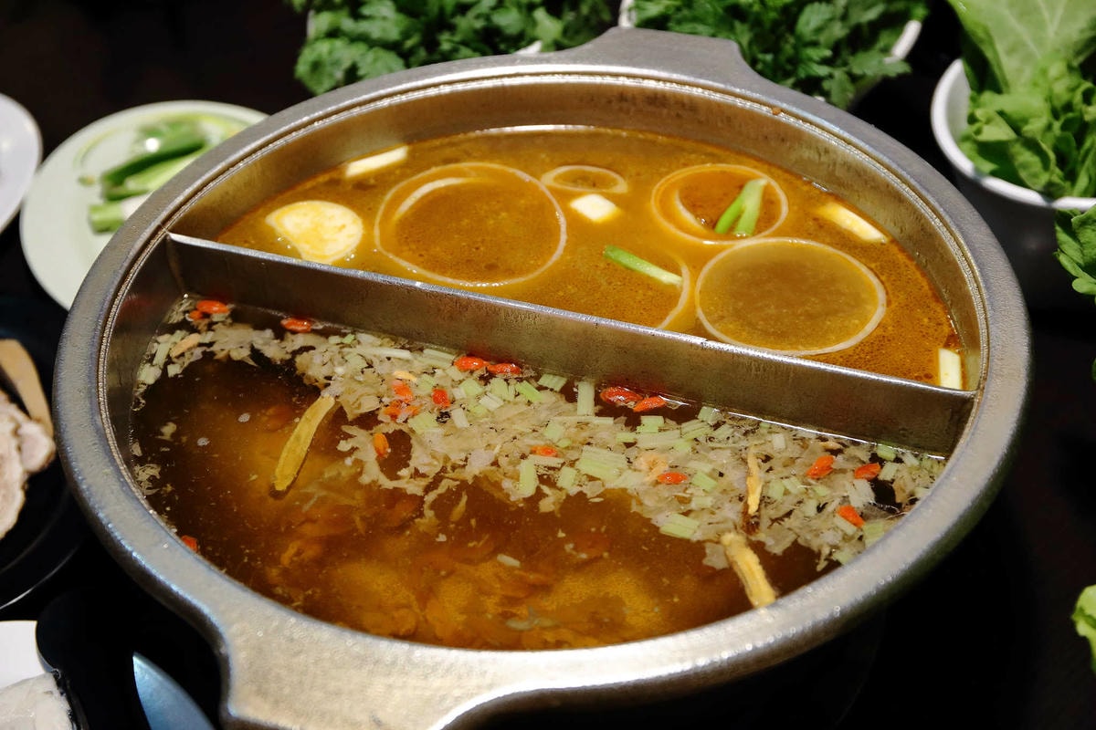 【食。台北】赤哥汕頭火鍋-台北松江總店〜有夠狂!沙茶火鍋要這樣吃啊!日本A5和牛,每一口都是幸福的頂級食材來囉〜