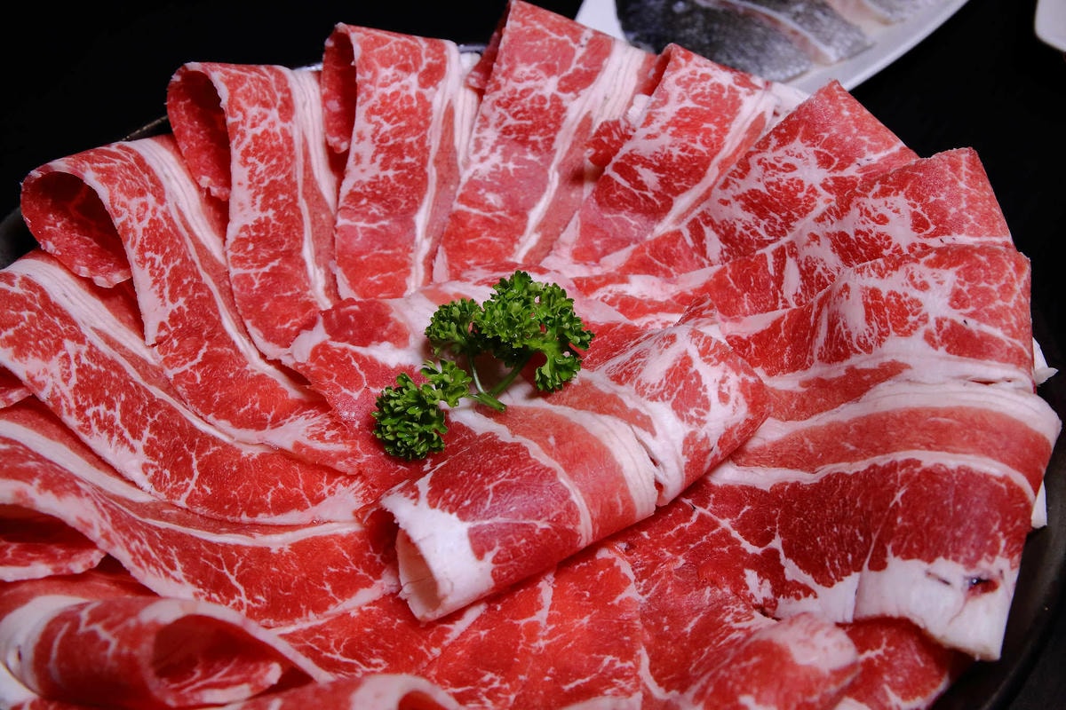 【食。台北】赤哥汕頭火鍋-台北松江總店〜有夠狂!沙茶火鍋要這樣吃啊!日本A5和牛,每一口都是幸福的頂級食材來囉〜