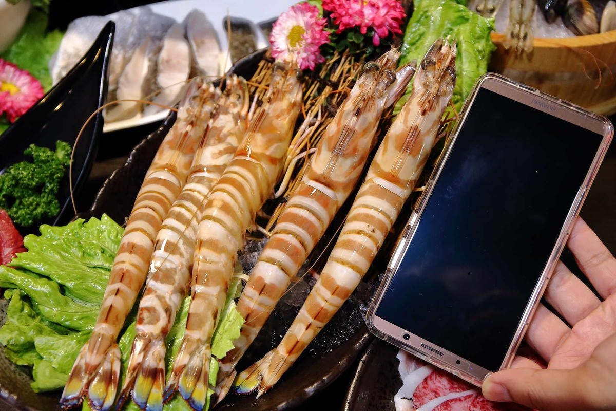 【食。台北】赤哥汕頭火鍋-台北松江總店〜有夠狂!沙茶火鍋要這樣吃啊!日本A5和牛,每一口都是幸福的頂級食材來囉〜