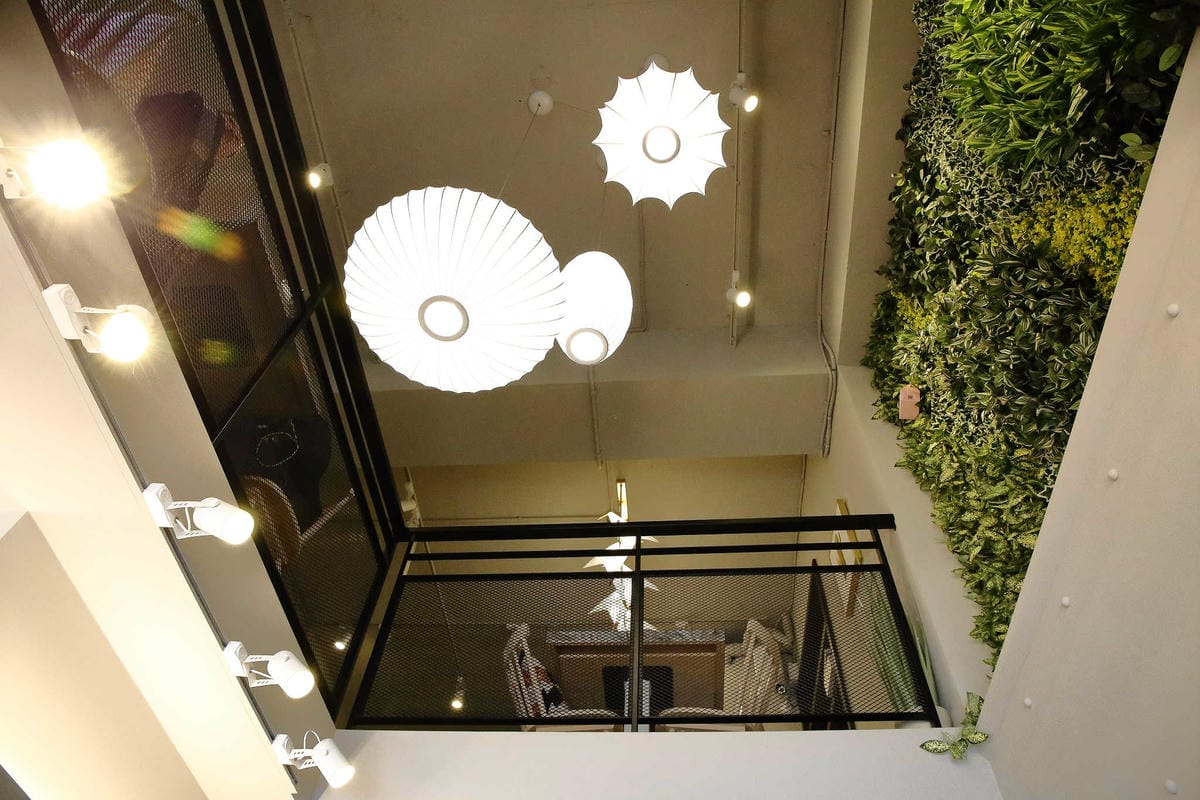 【食。桃園】Piepai Cafe’〜好好拍景點餐廳推薦。超美的室內花草植物牆，網美新打卡熱點！彩虹甜點，美到捨不得吃！(已歇業)