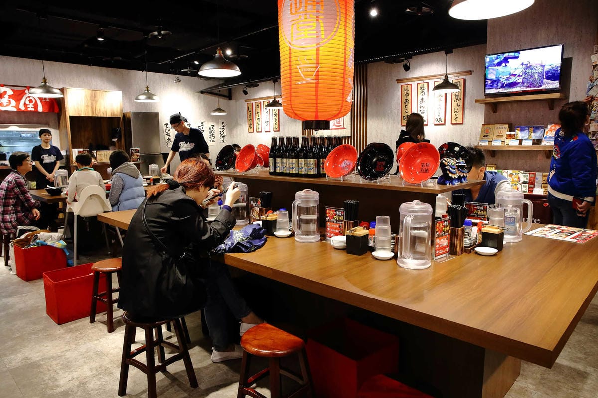 【食。台北】琉球新麵 通堂拉麵〜拉麵控注意！沖繩人氣拉麵店登台！台灣味的拉麵讓人吃了欲罷不能啊！