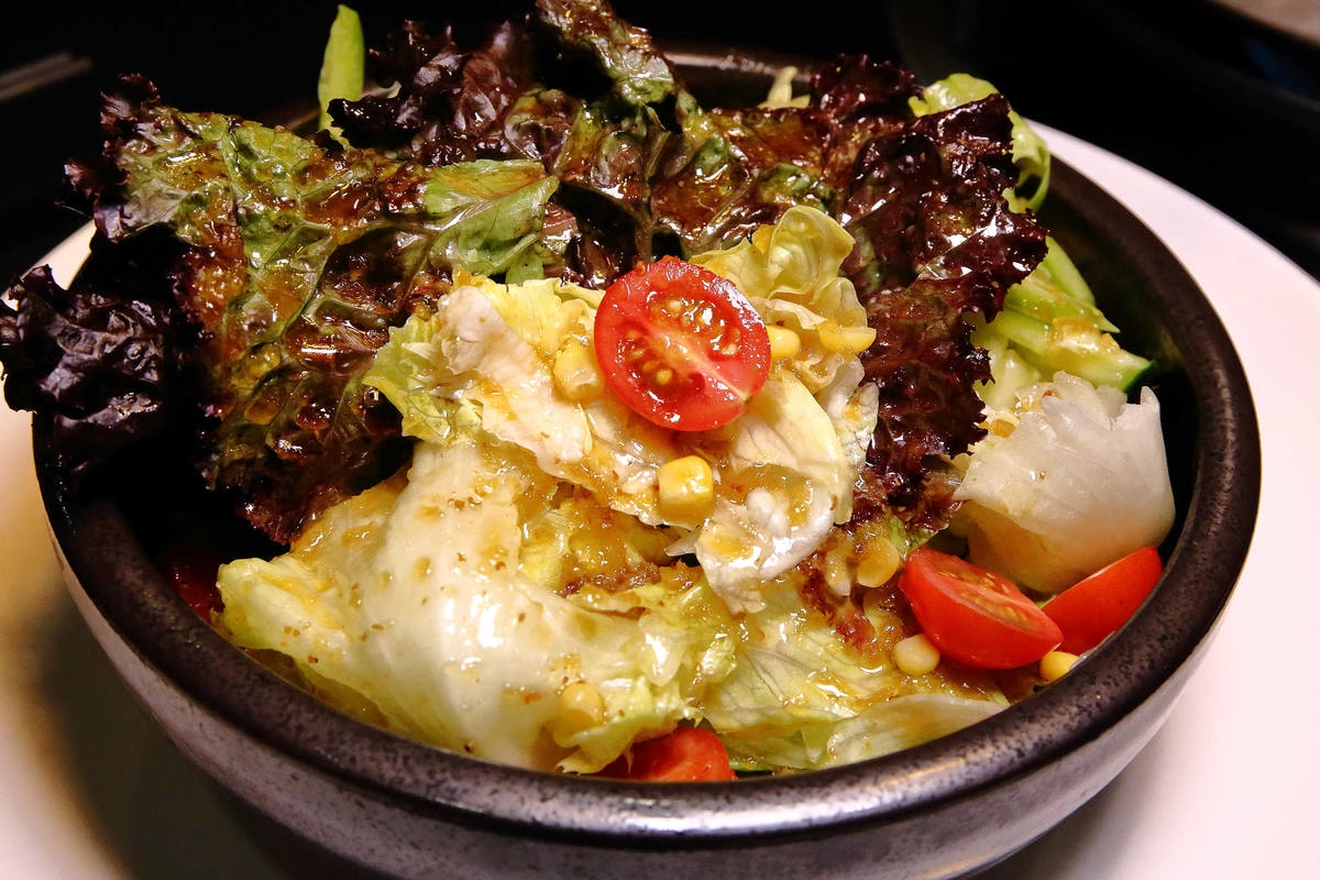 【食。中和】澎湖蒸鱻蒸氣火鍋〜中永和火鍋。超夯海鮮塔蒸氣火鍋來了,現撈波士頓龍蝦,活跳跳生猛海鮮,尚青ㄟ!(已歇業)