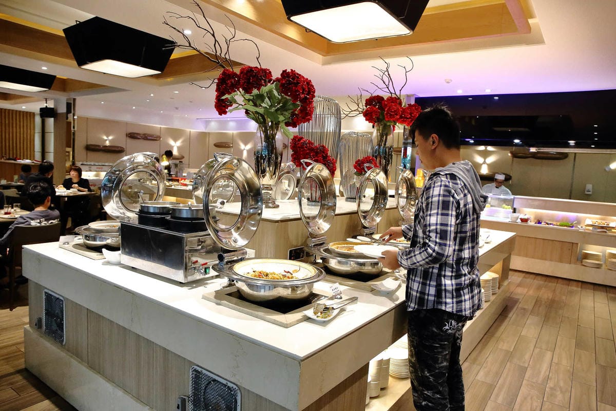 【食。桃園】晶悅國際飯店-集饗樂自助百匯〜桃園下午茶吃到飽。五百元有找！和姐妹們的下午茶又有新的選擇！(已歇業)