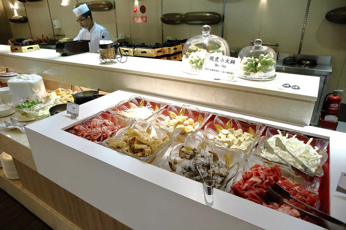 【食。桃園】晶悅國際飯店-集饗樂自助百匯〜桃園下午茶吃到飽。五百元有找！和姐妹們的下午茶又有新的選擇！(已歇業)