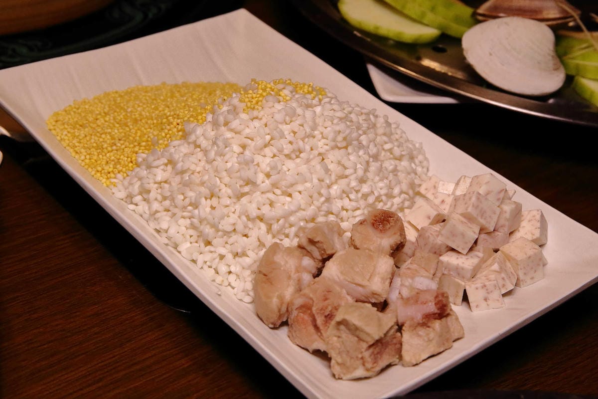 【食。桃園】御蒸饌蒸氣陶鍋餐廳〜高溫蒸汽烹調，蒸的好鮮！活體水產尚青ㄟ攏底加啦！(已歇業)