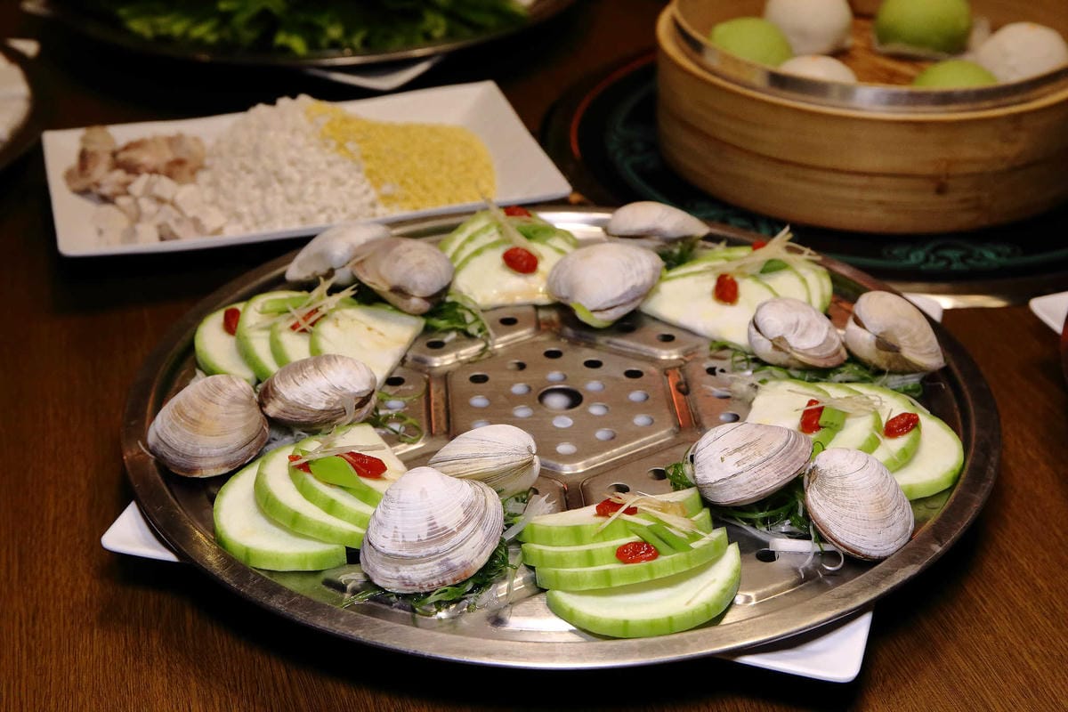 【食。桃園】御蒸饌蒸氣陶鍋餐廳〜高溫蒸汽烹調，蒸的好鮮！活體水產尚青ㄟ攏底加啦！(已歇業)