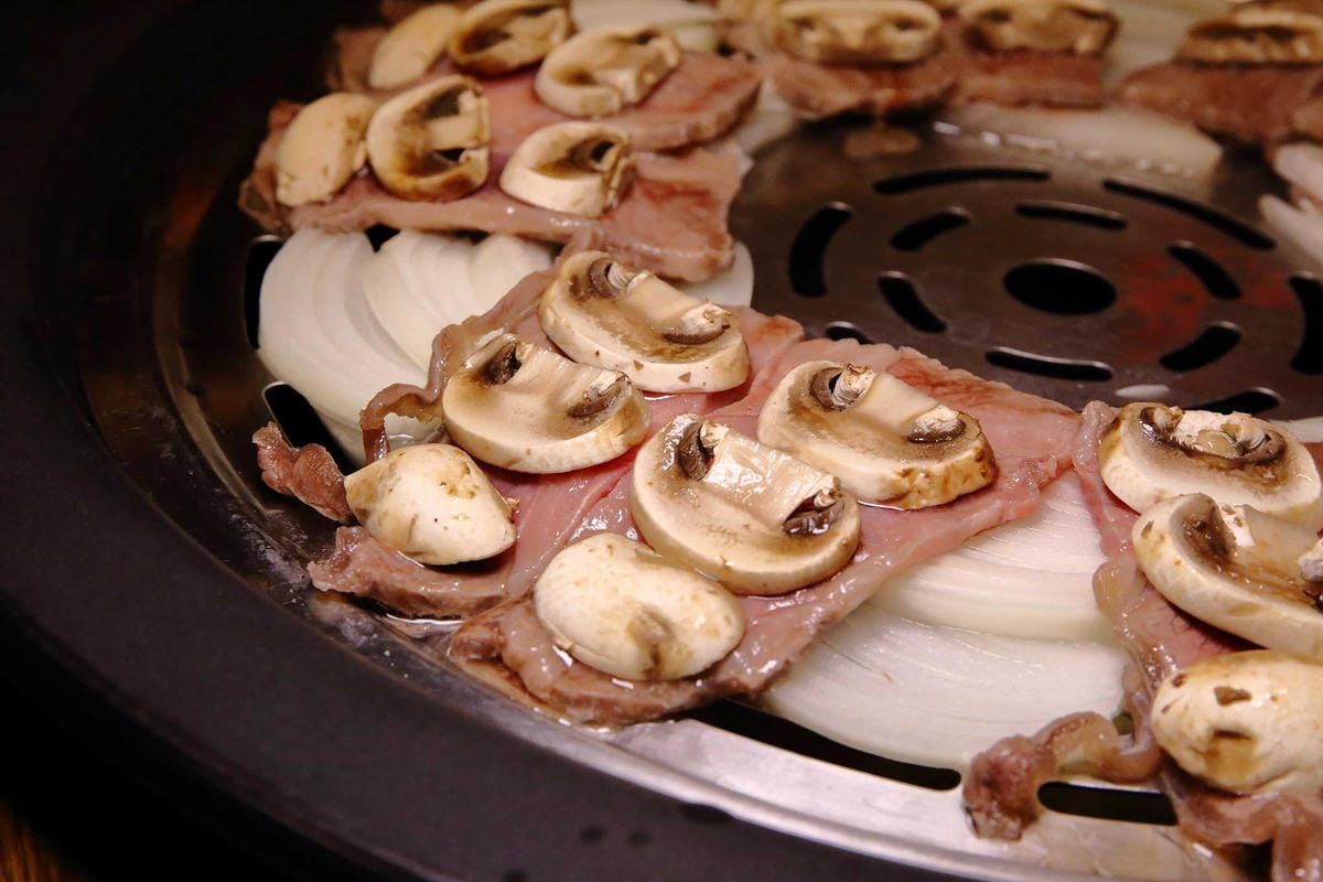 【食。桃園】御蒸饌蒸氣陶鍋餐廳〜高溫蒸汽烹調，蒸的好鮮！活體水產尚青ㄟ攏底加啦！(已歇業)