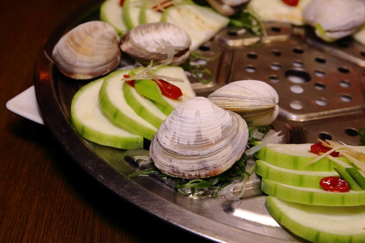 【食。桃園】御蒸饌蒸氣陶鍋餐廳〜高溫蒸汽烹調，蒸的好鮮！活體水產尚青ㄟ攏底加啦！(已歇業)