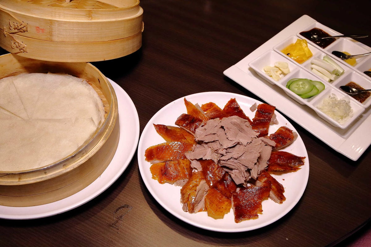 【食。桃園】櫻桃庄海鮮創意料理〜桃園櫻桃鴨。一鴨多變,百吃不膩正宗片皮鴨,外酥內嫩齒頰香!(已歇業)