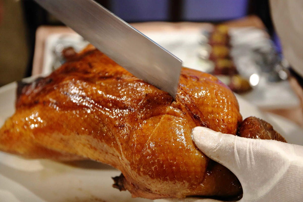 【食。桃園】櫻桃庄海鮮創意料理〜桃園櫻桃鴨。一鴨多變,百吃不膩正宗片皮鴨,外酥內嫩齒頰香!(已歇業)