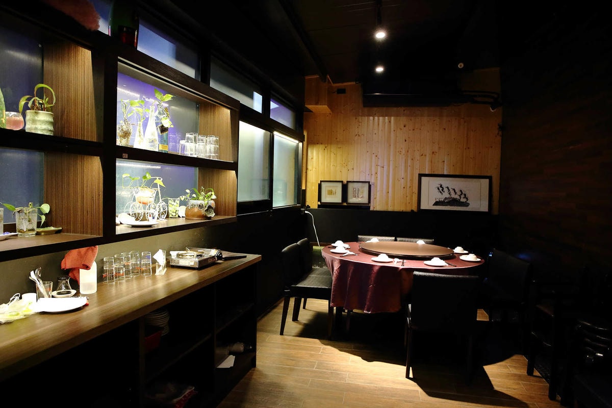 【食。桃園】櫻桃庄海鮮創意料理〜桃園櫻桃鴨。一鴨多變,百吃不膩正宗片皮鴨,外酥內嫩齒頰香!(已歇業)