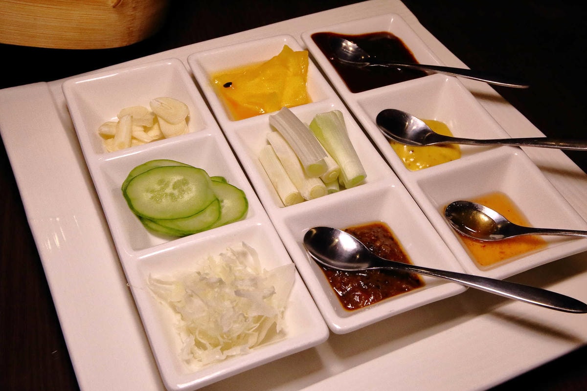 【食。桃園】櫻桃庄海鮮創意料理〜桃園櫻桃鴨。一鴨多變,百吃不膩正宗片皮鴨,外酥內嫩齒頰香!(已歇業)