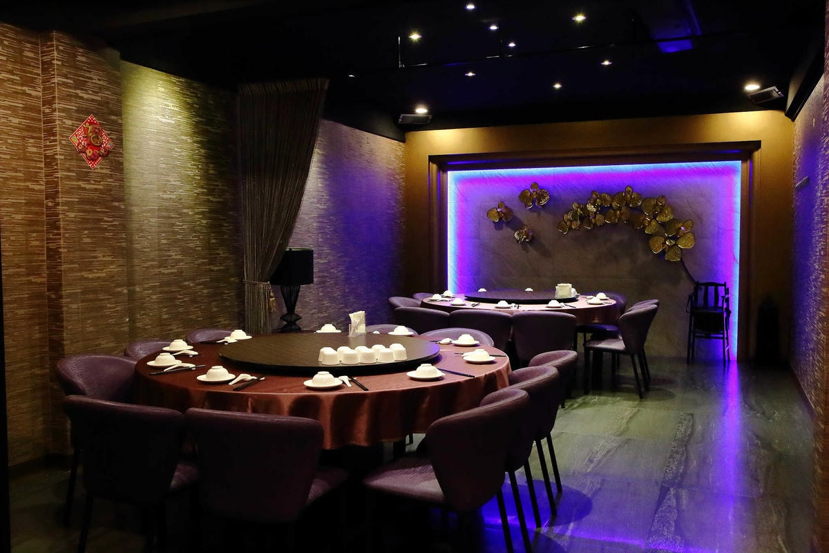 【食。桃園】櫻桃庄海鮮創意料理〜桃園櫻桃鴨。一鴨多變,百吃不膩正宗片皮鴨,外酥內嫩齒頰香!(已歇業)