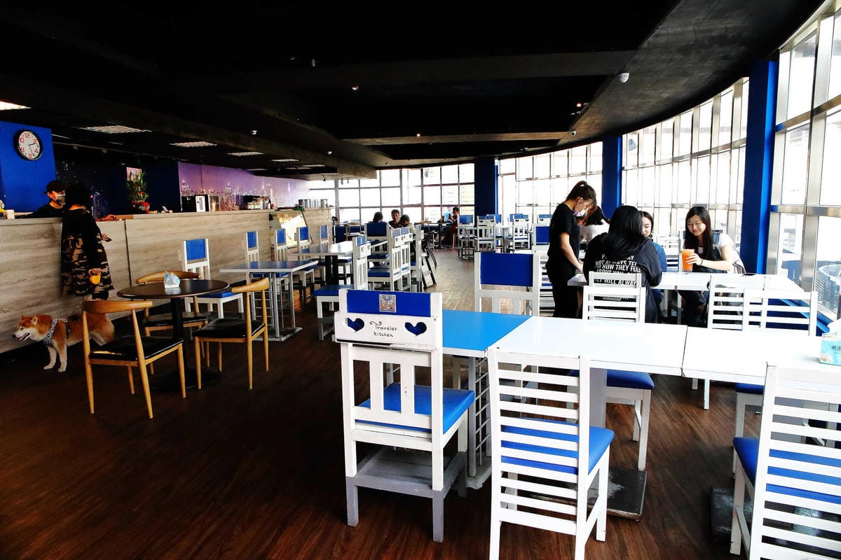 【食。桃園】大園101景觀餐廳〜桃園全新景觀餐廳。航空迷最愛！極光、燈海、飛機起降盡收眼底！(親子寵物友善餐廳)