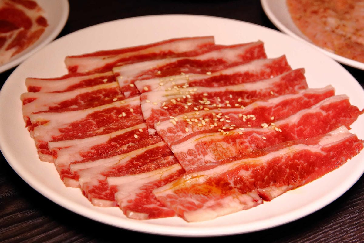 【食。台北】哈肉燒〜單點式優質燒肉專賣。台北市下班後小酌美食