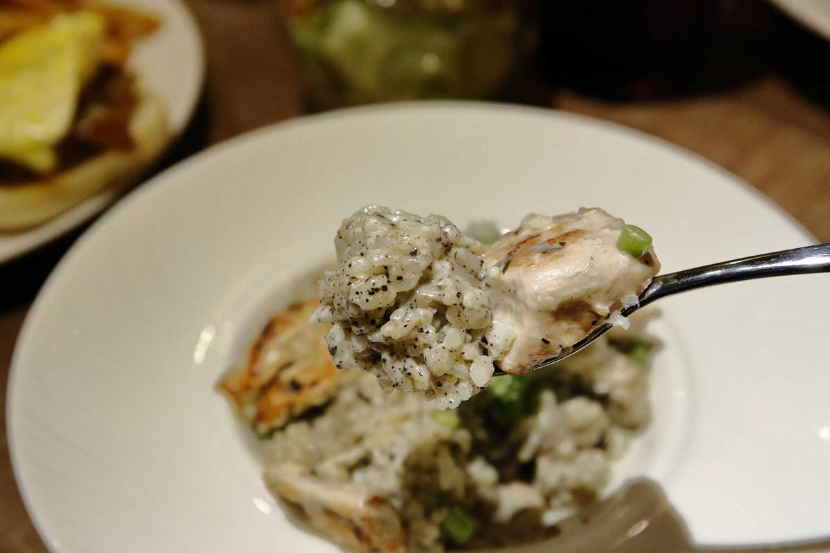 【食。永和】貓子曬太陽〜親子寵物友善餐廳。隱身巷弄的老宅且充滿歐風餐廳氛圍，CP值高的創意義式料理+早午餐