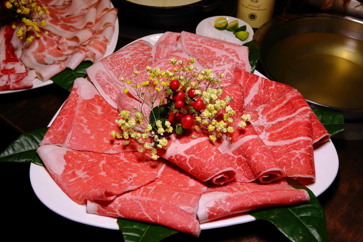 【食。新莊】喜園風味涮涮鍋〜新莊火鍋推薦！人氣老字號火鍋店海陸大餐，涮涮鍋界的LV！