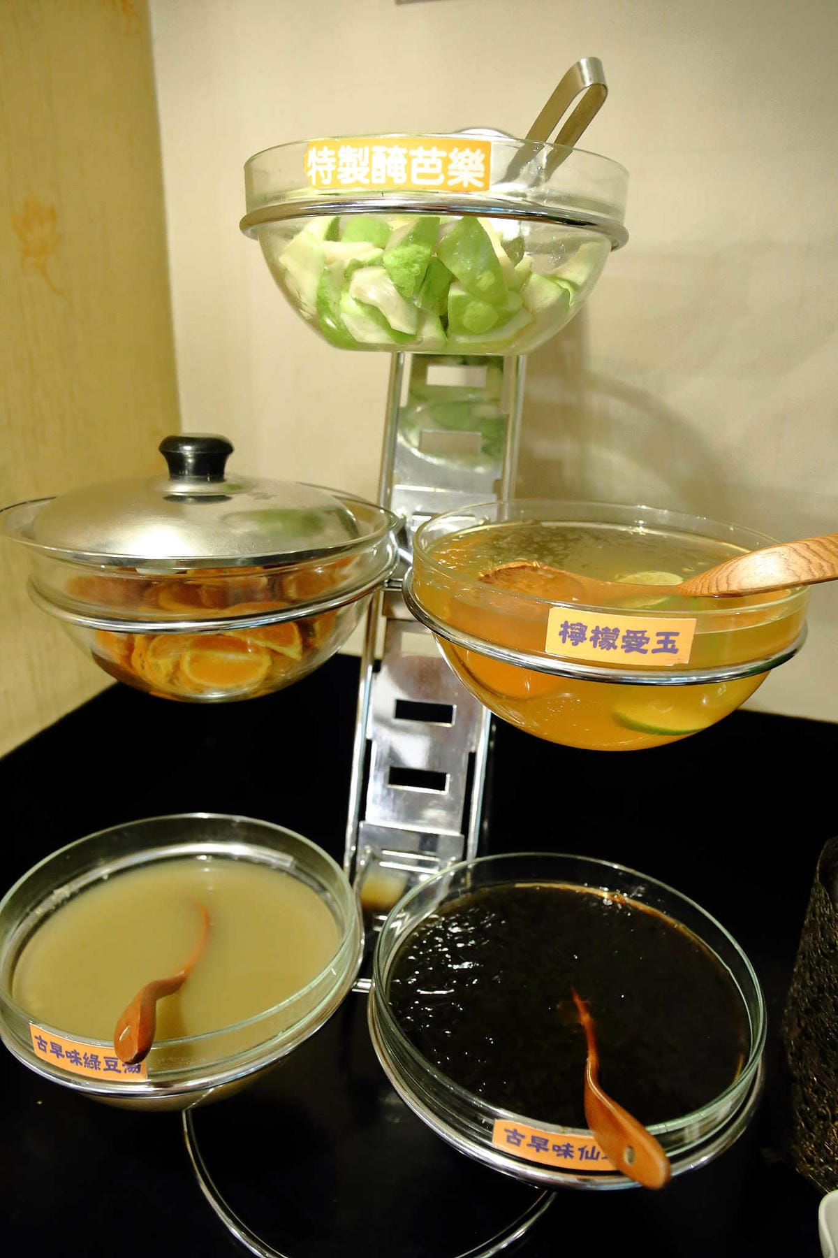 【食。新莊】喜園風味涮涮鍋〜新莊火鍋推薦！人氣老字號火鍋店海陸大餐，涮涮鍋界的LV！