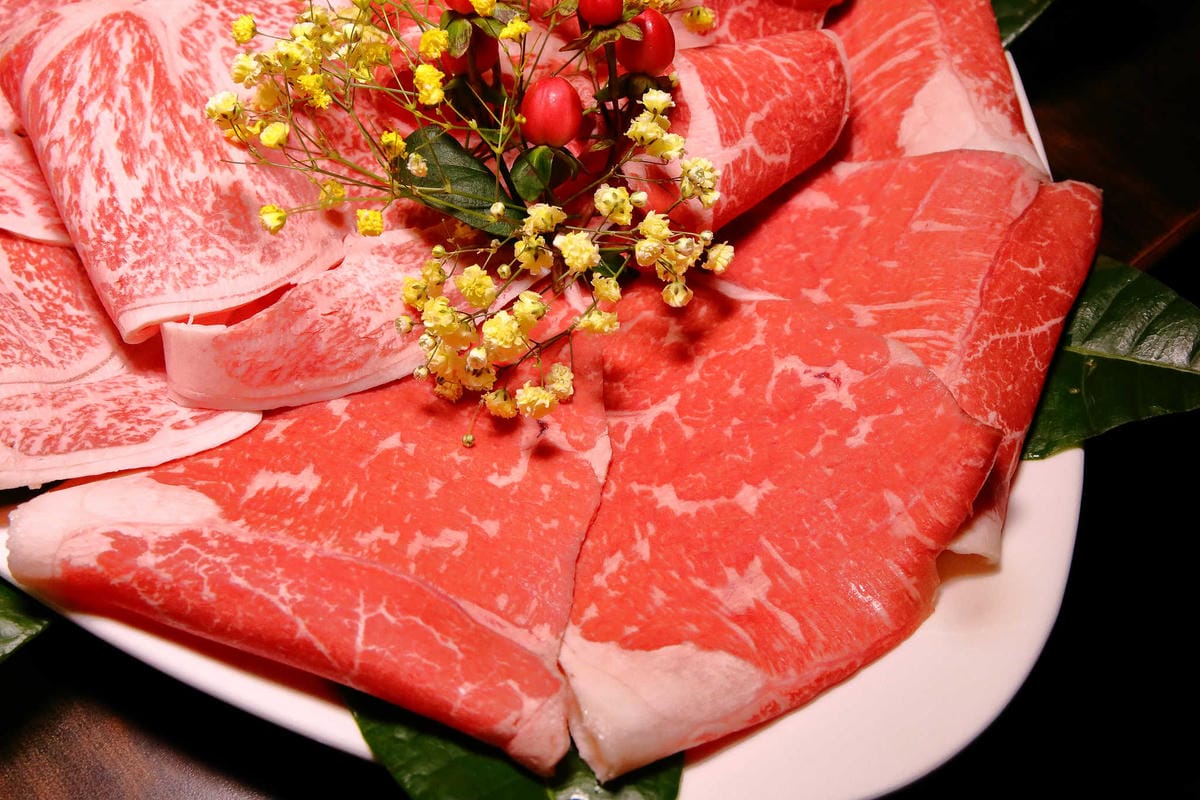 【食。新莊】喜園風味涮涮鍋〜新莊火鍋推薦！人氣老字號火鍋店海陸大餐，涮涮鍋界的LV！