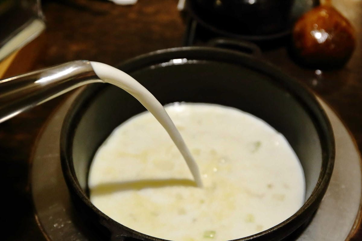 【食。新莊】喜園風味涮涮鍋〜新莊火鍋推薦！人氣老字號火鍋店海陸大餐，涮涮鍋界的LV！