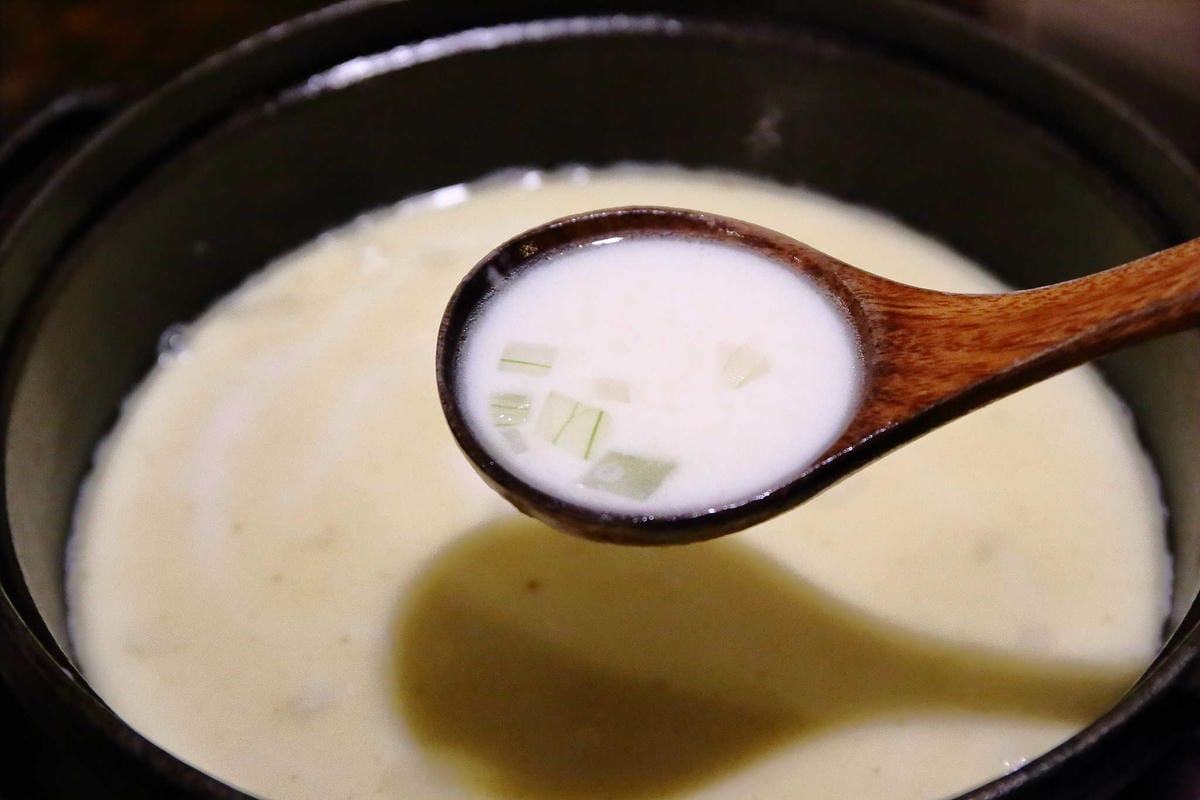 【食。新莊】喜園風味涮涮鍋〜新莊火鍋推薦！人氣老字號火鍋店海陸大餐，涮涮鍋界的LV！