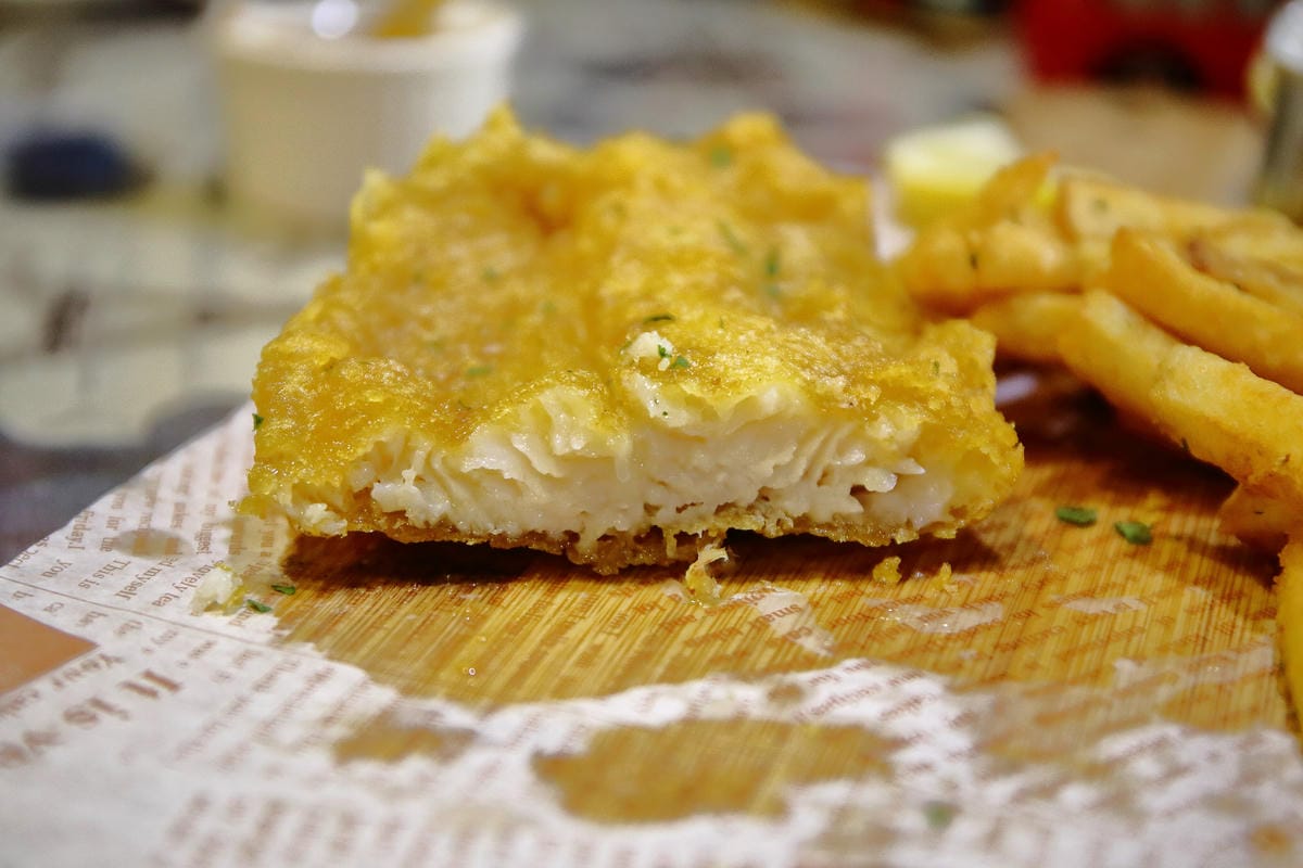 【食。新竹】紳士帽英式主題餐廳〜英國風親子寵物友善餐廳，英倫風X鄉村風X摩登帽IG拍照，品嘗著異國料理的滋味(已歇業)