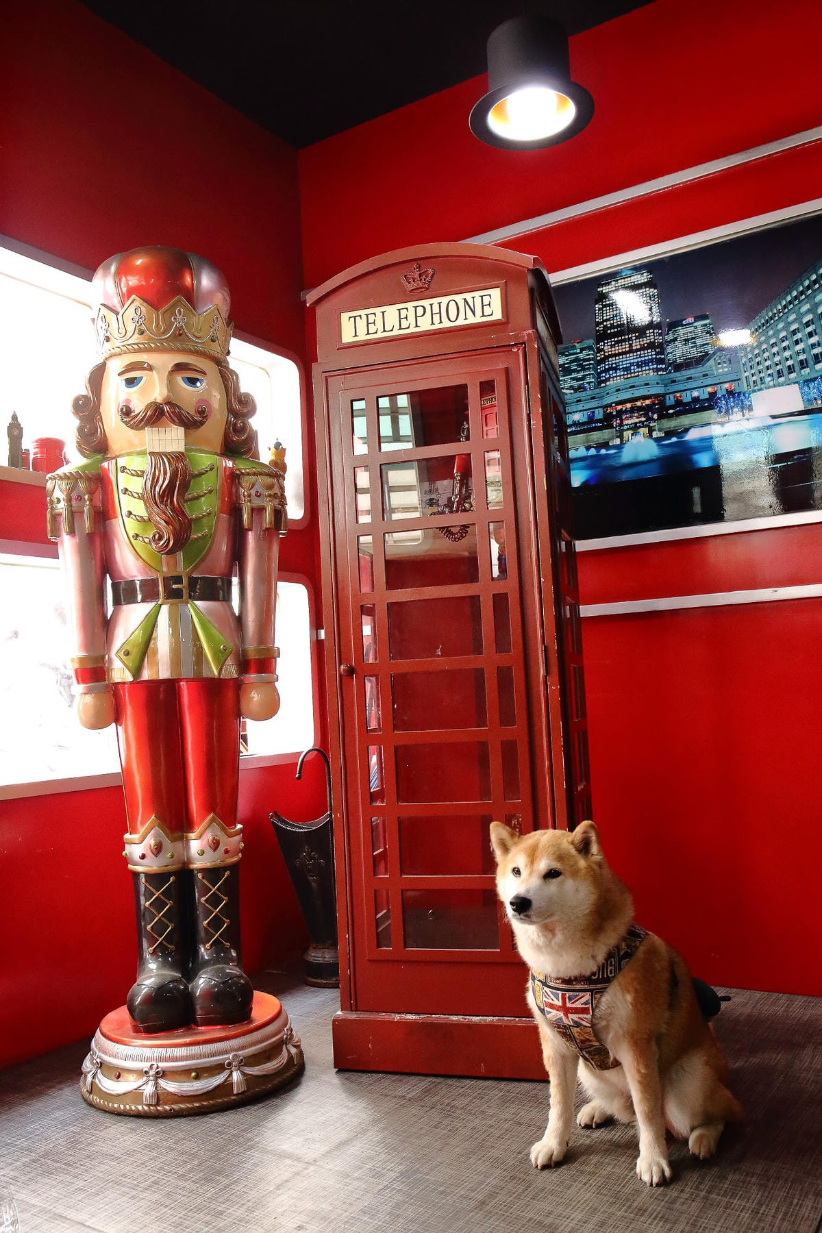 【食。新竹】紳士帽英式主題餐廳〜英國風親子寵物友善餐廳，英倫風X鄉村風X摩登帽IG拍照，品嘗著異國料理的滋味(已歇業)
