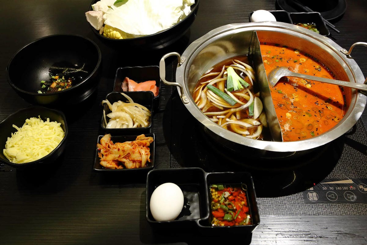 【食。中壢】柚子元壽喜燒〜中壢壽喜燒吃到飽。平價吃到飽超值首選，肉食主義者天堂，壽喜燒、火鍋一次滿足！(已歇業)